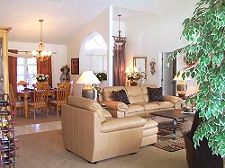 großzügiges Platzangebot in einer typisch floridanischen Villa großzügiges Platzangebot in einer typisch floridanischen Villa